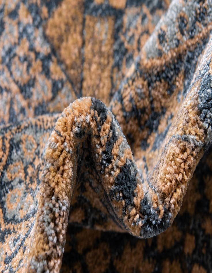 Detail image of 2' 7 x 10' Mamluk Runner Rug