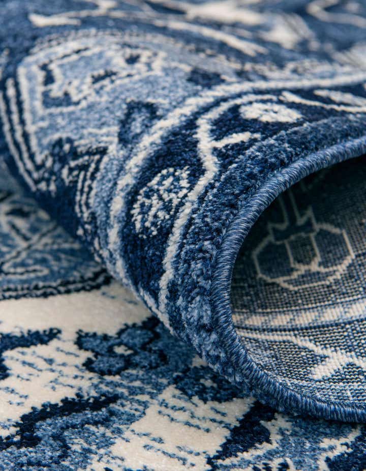 2' 7 x 10' Miranda Runner Rug