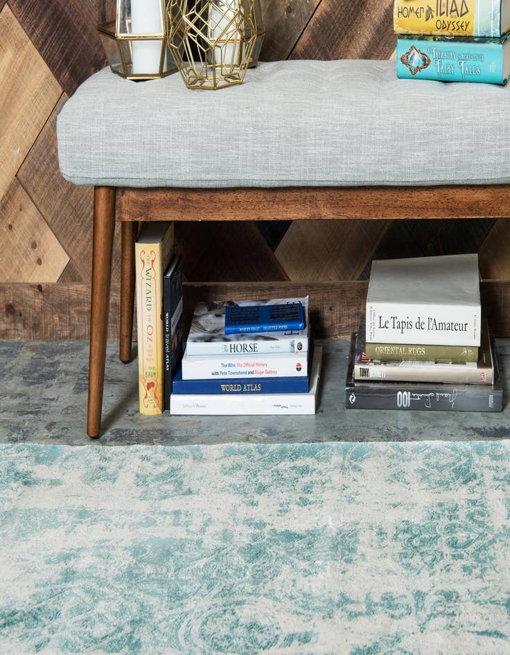 Detail image of 2' 7 x 10' Modern Classical Runner Rug