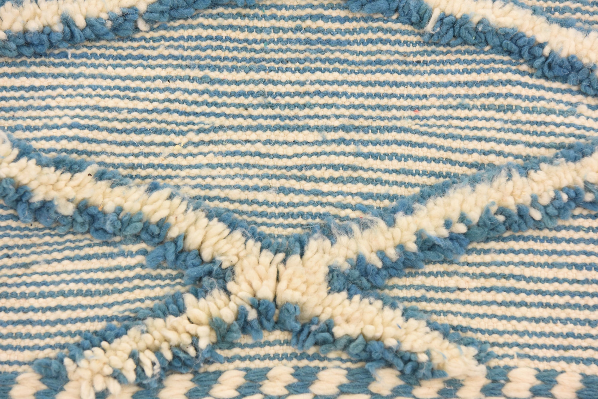 4' 8 x 9' 7 Hand Knotted Moroccan Wool Runner Rug