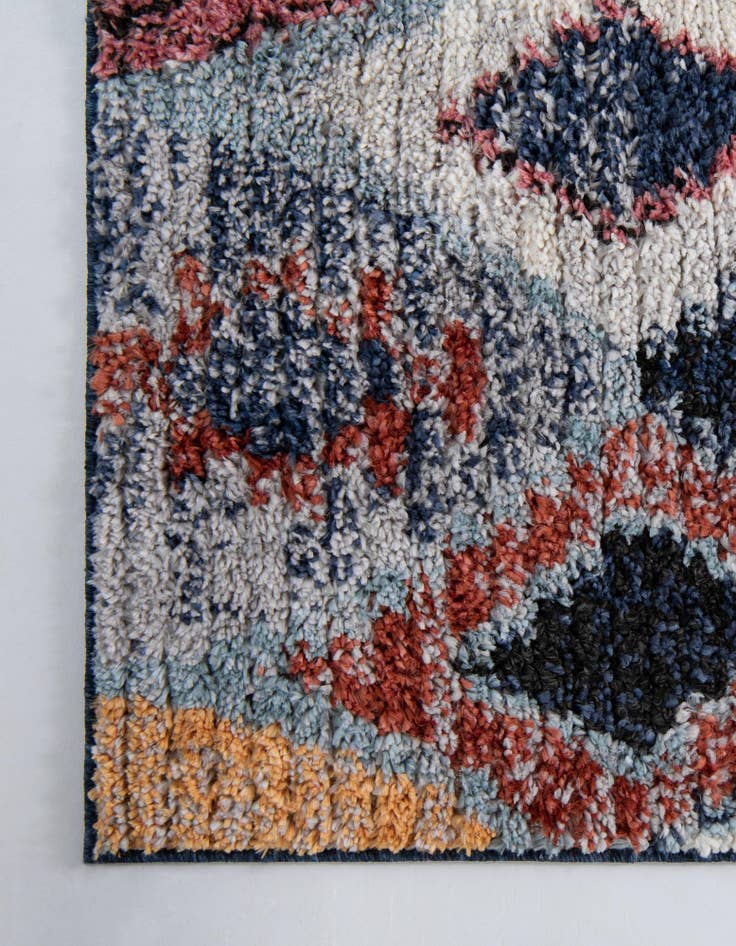 Detail image of 2' 7 x 10' Morocco Runner Rug
