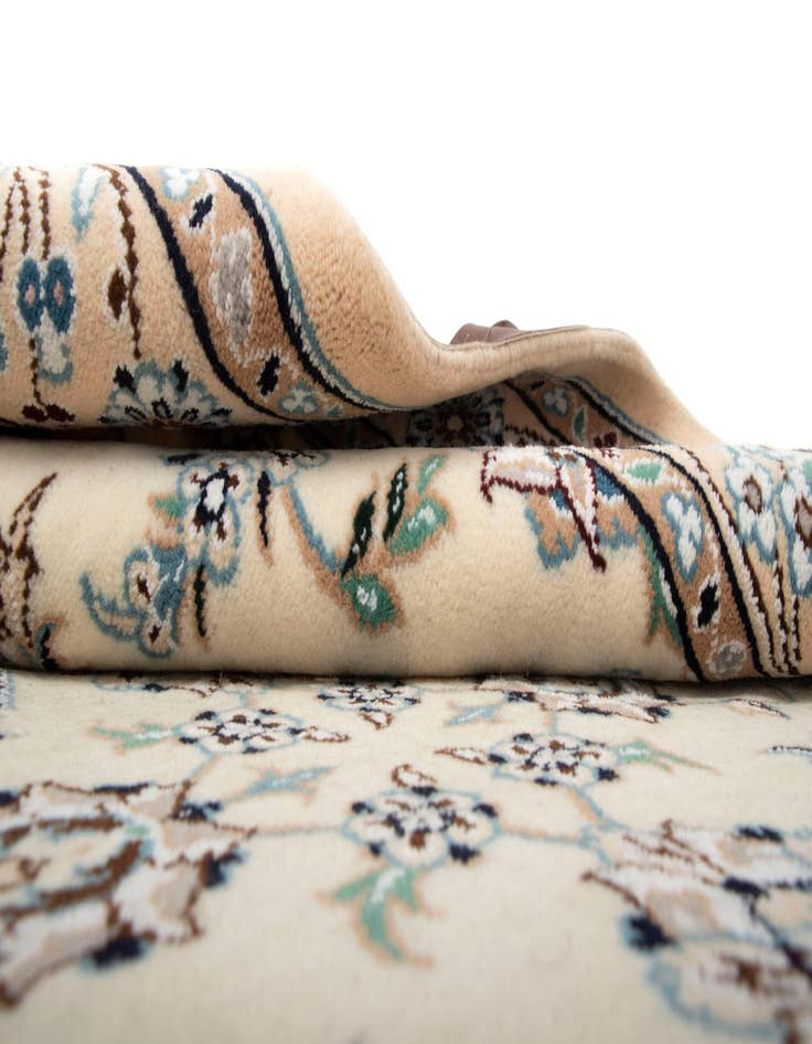 Detail image of 3' 3 x 18' 7 Nain Wool Runner Rug