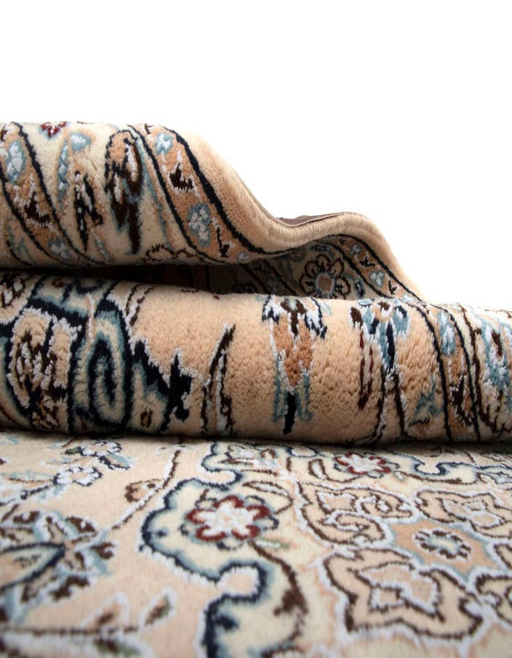 Detail image of 2' 11 x 13' 11 Nain Wool Runner Rug