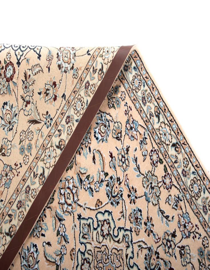 Detail image of 2' 11 x 13' 11 Nain Wool Runner Rug