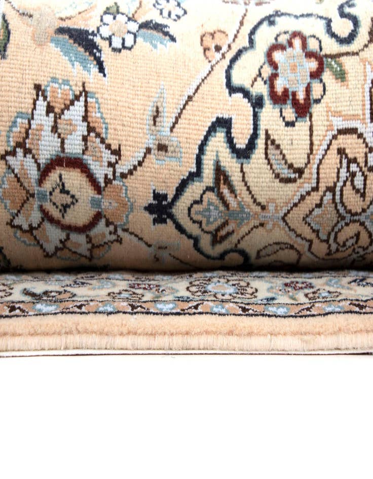 Detail image of 2' 11 x 13' 11 Nain Wool Runner Rug