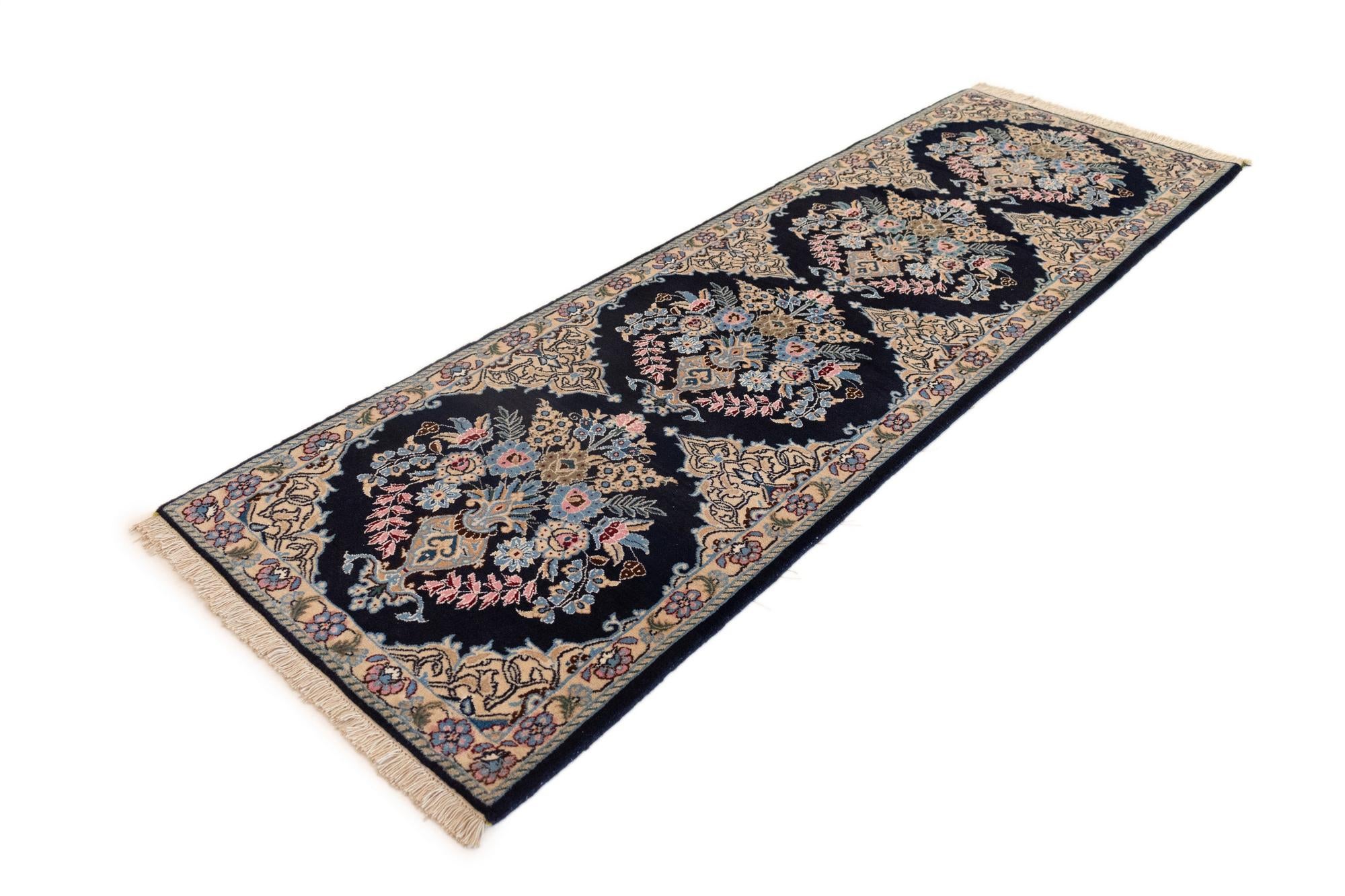 2' 2 x 6' 8 Nain Runner Rug