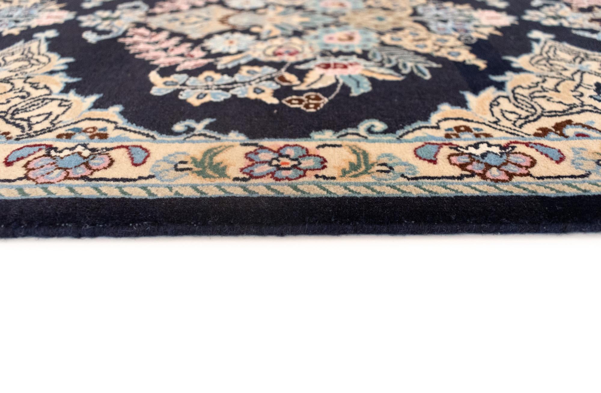 2' 2 x 6' 8 Nain Runner Rug