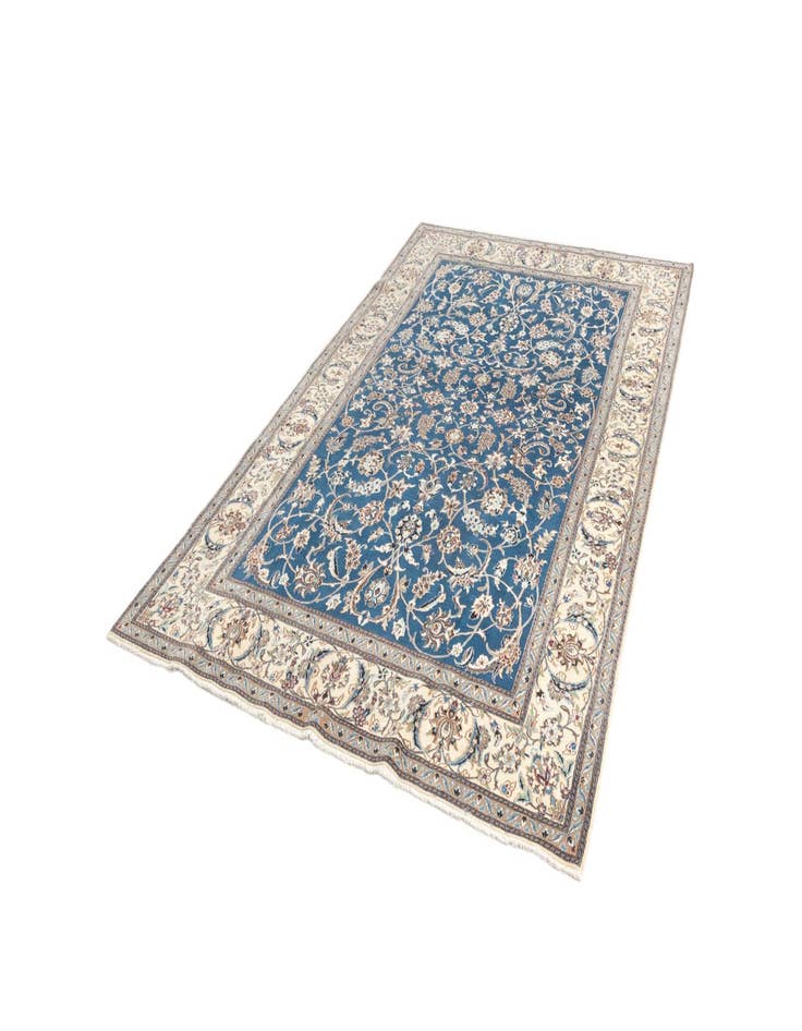 Detail image of 6' 6 x 10' Nain Runner Rug