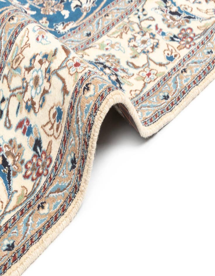 Detail image of 6' 6 x 10' Nain Runner Rug