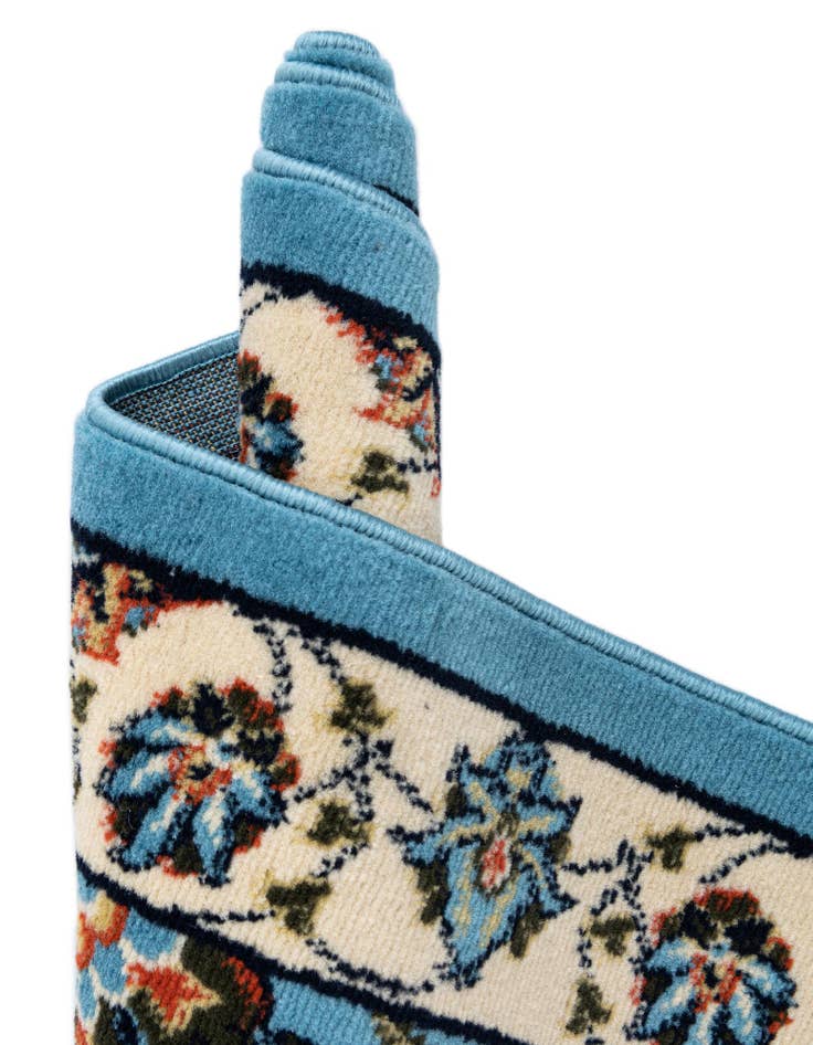 Detail image of 62cm x 250cm Isfahan Design Runner Rug