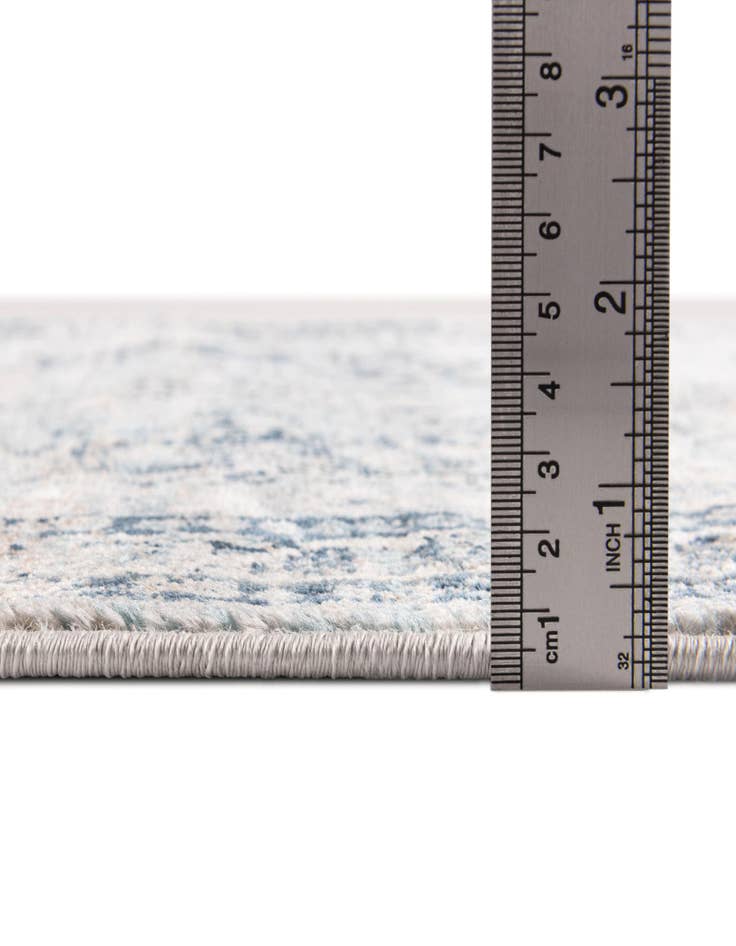 Detail image of 2' 2 x 4' Newport Runner Rug