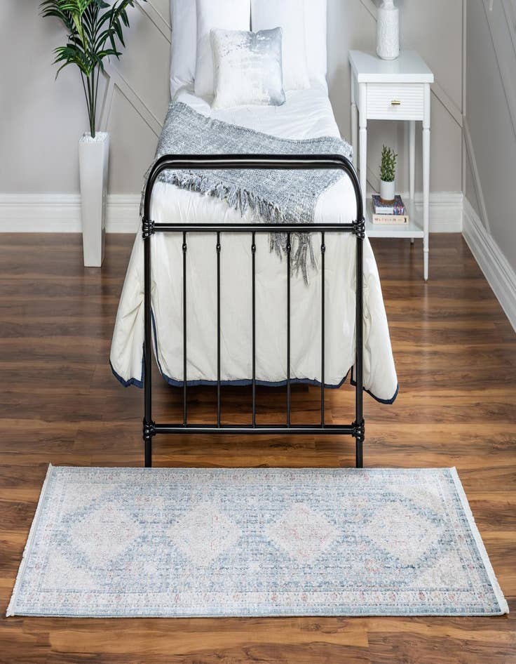 Detail image of 2' 2 x 6' Noble Runner Rug