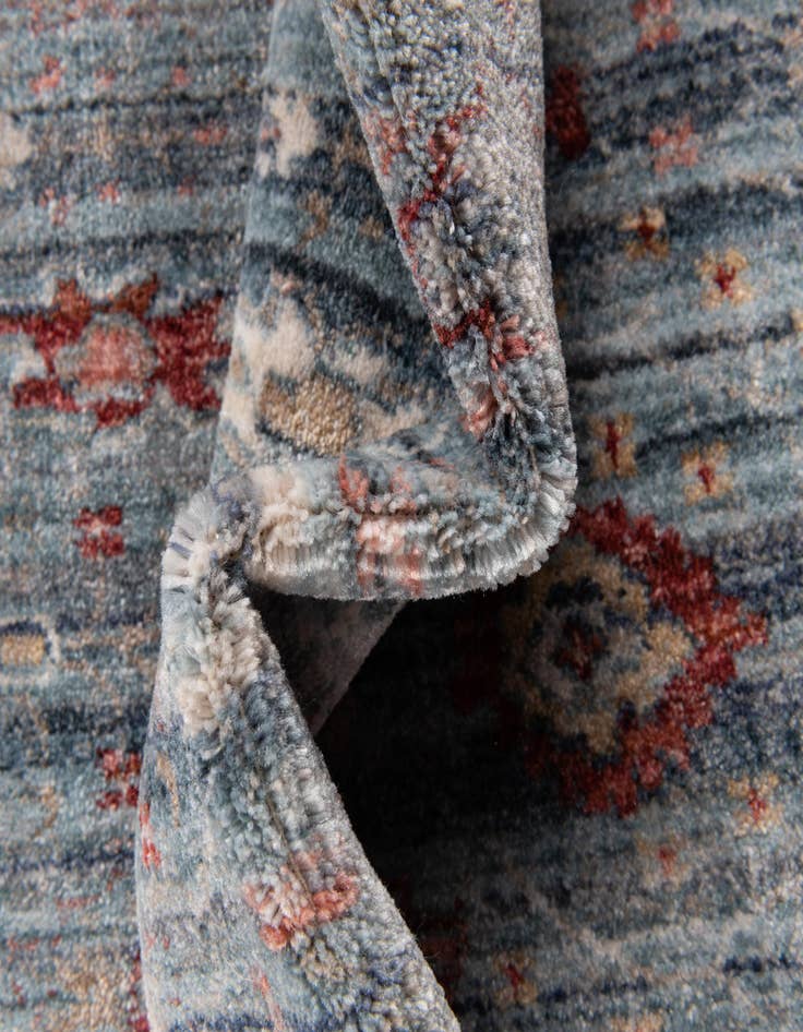 Detail image of 2' 2 x 4' Noble Runner Rug