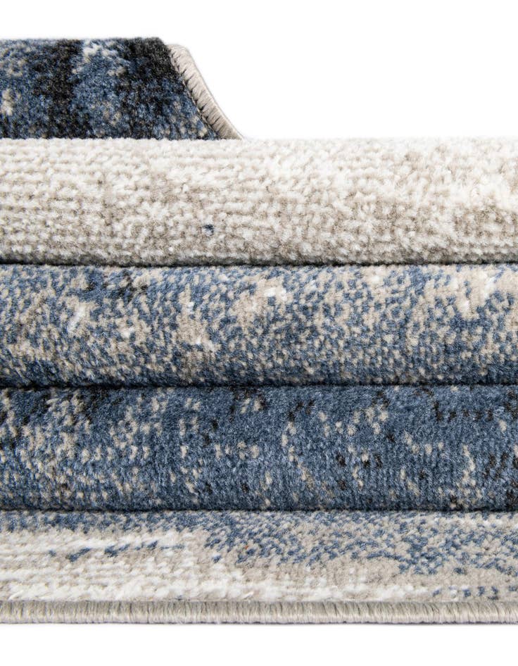 Detail image of 2' 7 x 10' Oslo Runner Rug