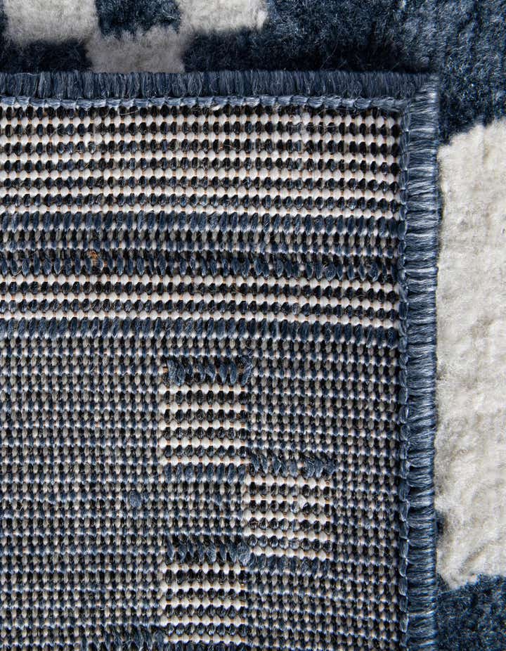 2' 7 x 10' Oslo Runner Rug