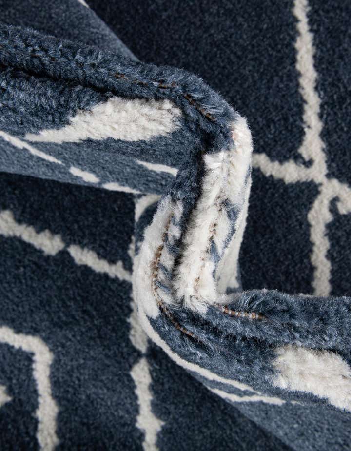 2' 7 x 10' Oslo Runner Rug