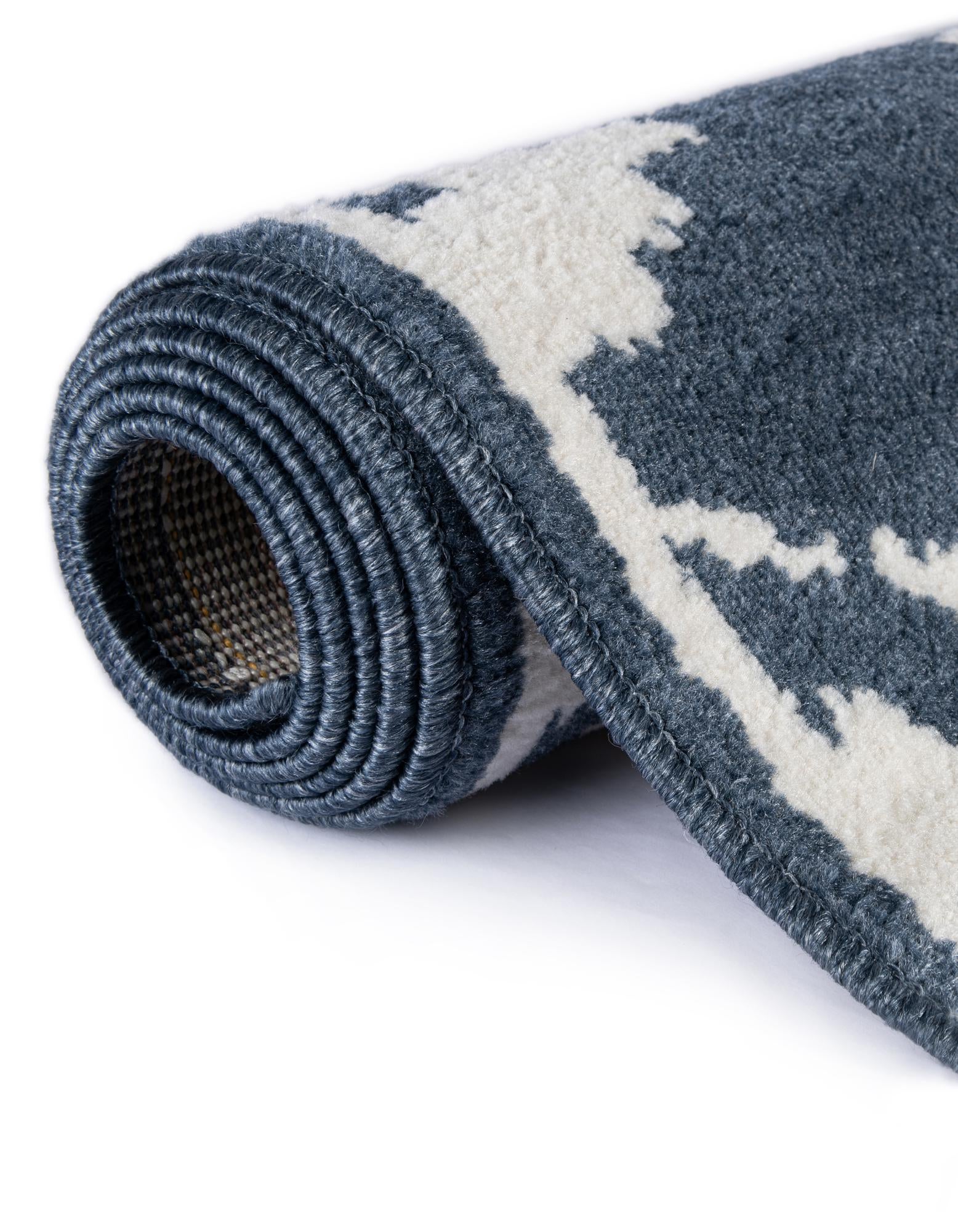 2' 7 x 10' Oslo Runner Rug