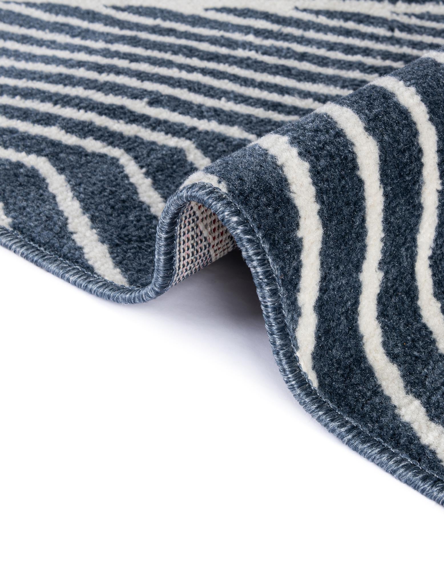 2' 7 x 10' Oslo Runner Rug