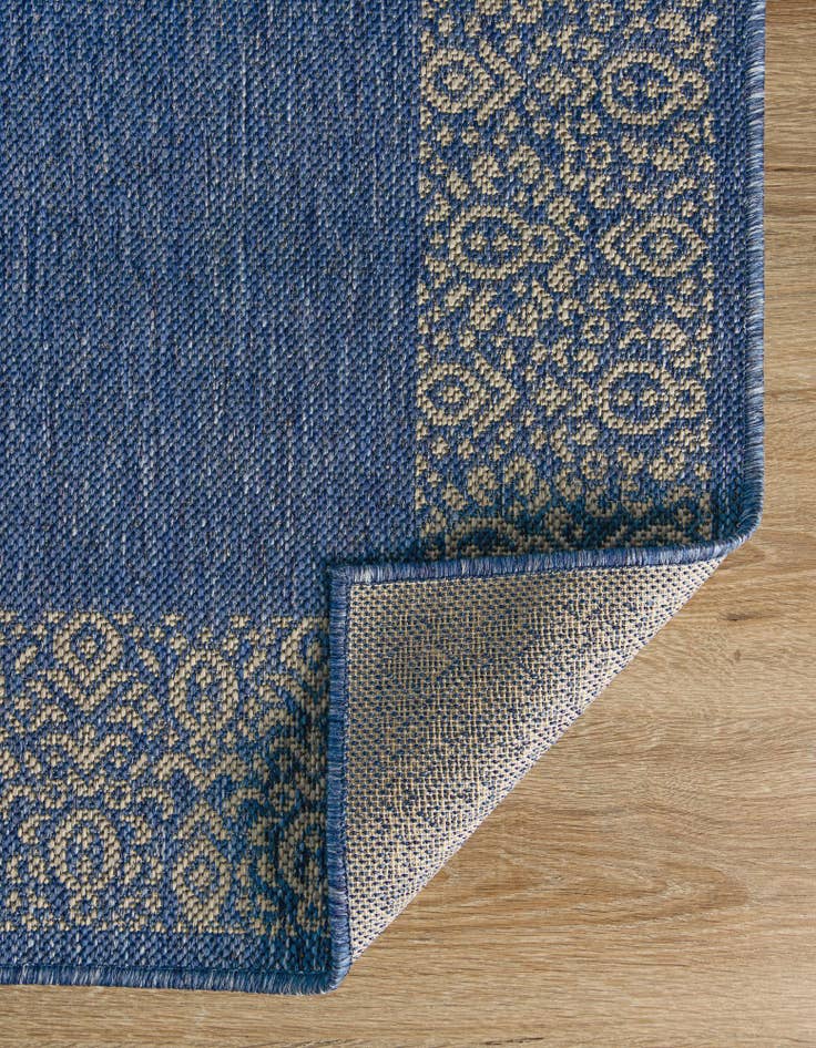 Detail image of 2' x 6'  Washable Border Indoor / Outdoor Runner Rug