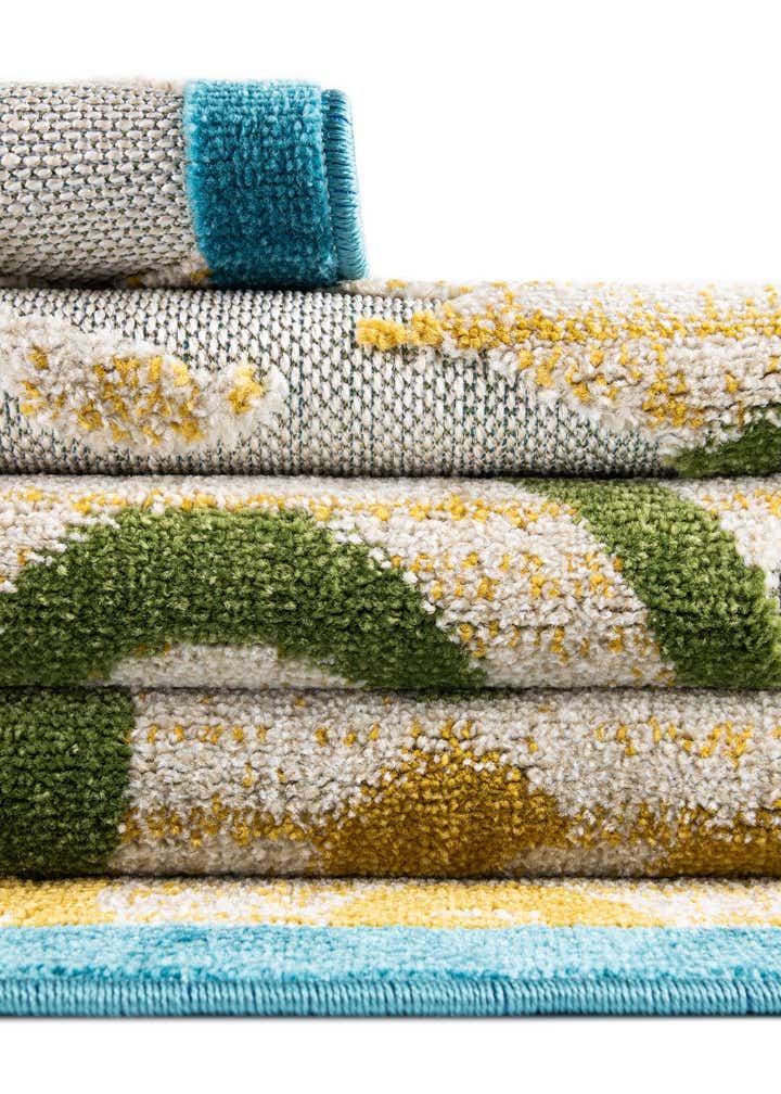 2' x 6' Easy-Clean Botanical Indoor / Outdoor Runner Rug