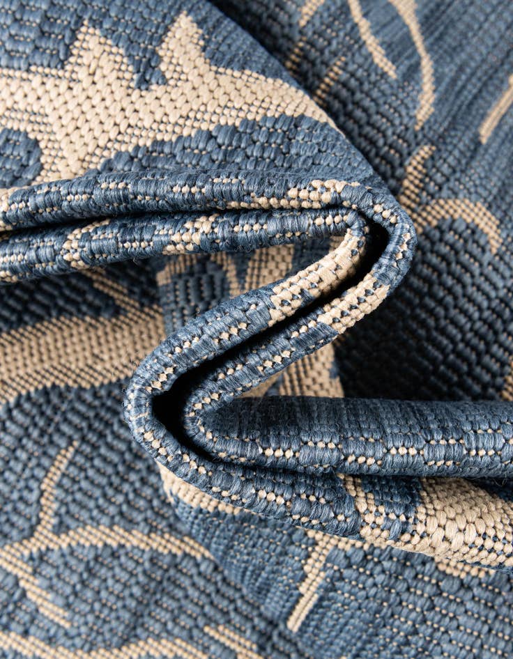 Detail image of 2' x 6' Easy-Clean Botanical Indoor / Outdoor Runner Rug