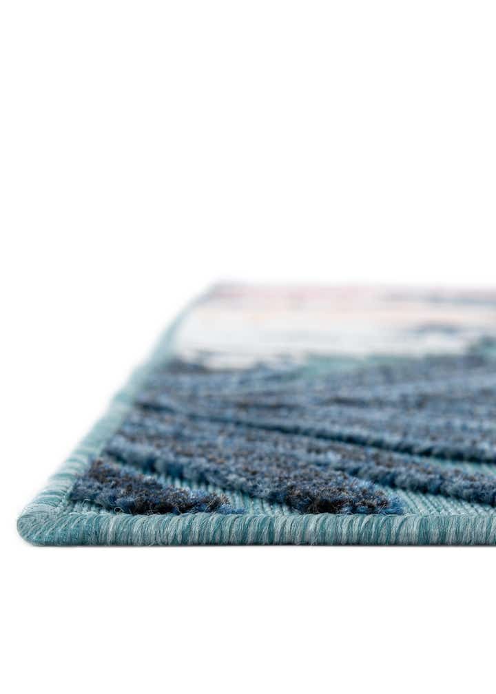 2' 2 x 5' 3 Easy-Clean Botanical Indoor / Outdoor Runner Rug