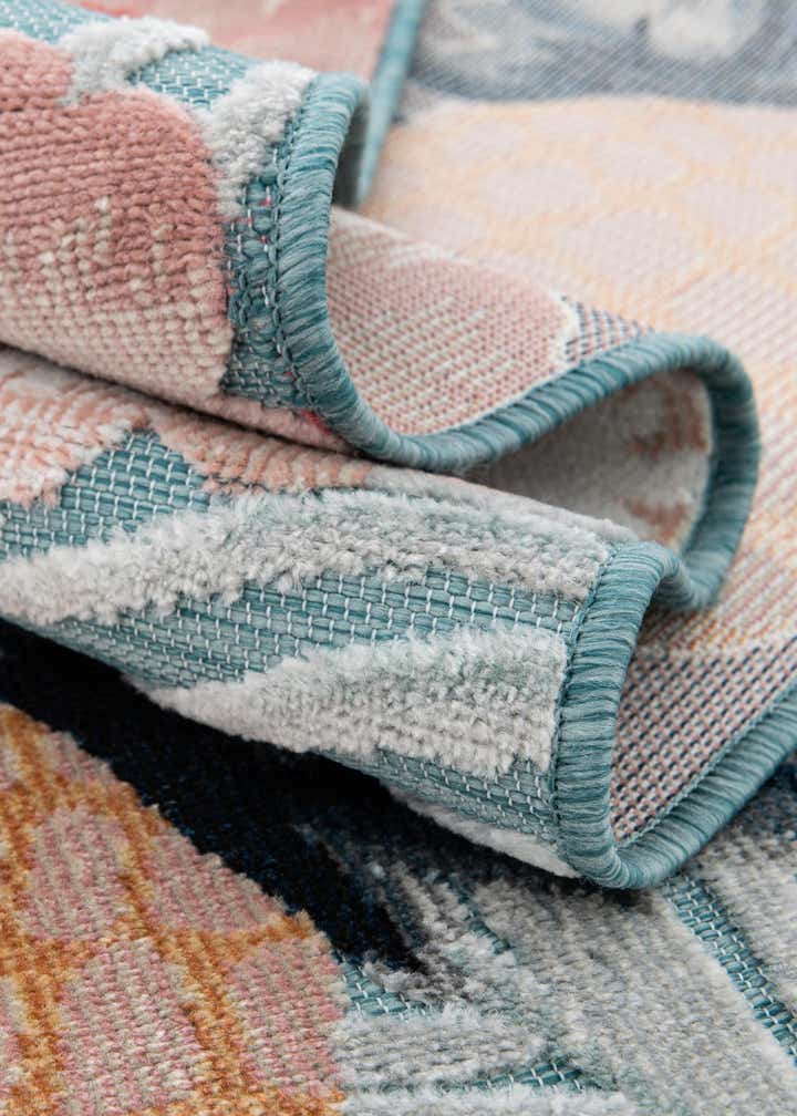 2' 2 x 5' 3 Easy-Clean Botanical Indoor / Outdoor Runner Rug