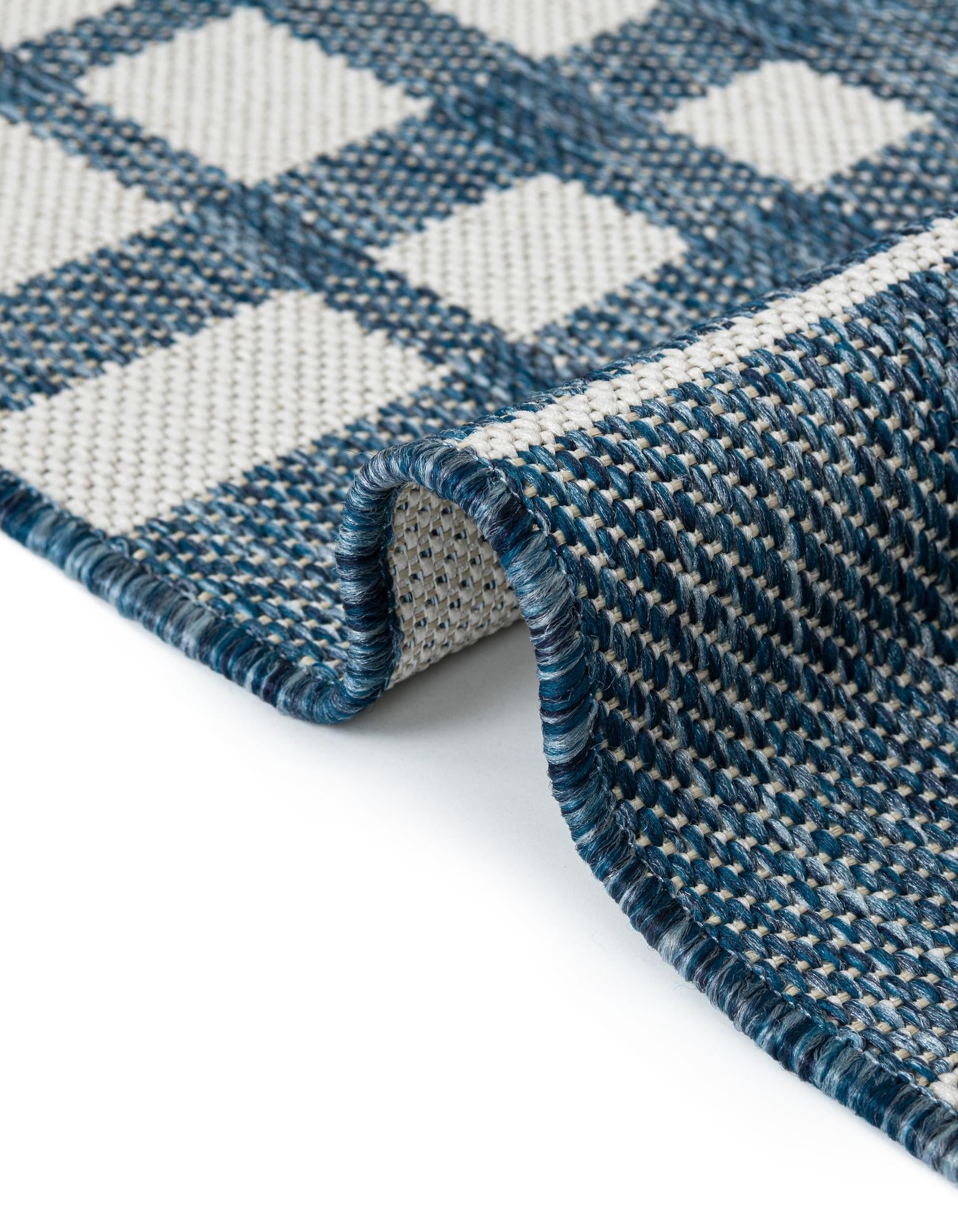 2' 7 x 12' Easy-Clean Checkered Indoor / Outdoor Runner Rug