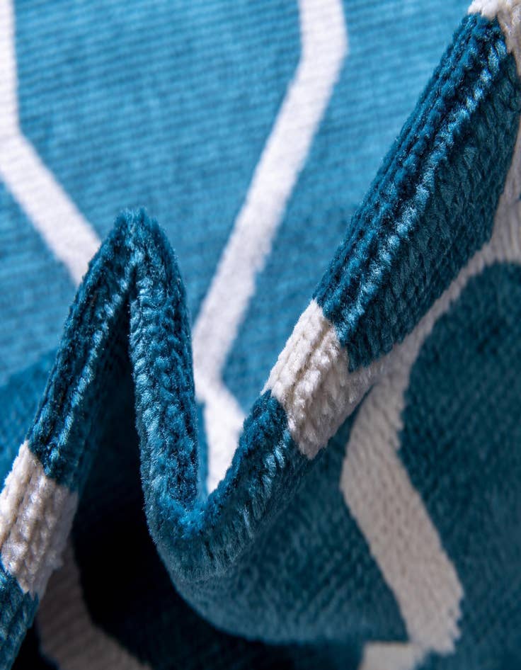 Detail image of 2' 2 x 6' Washable Haven Indoor / Outdoor Runner Rug