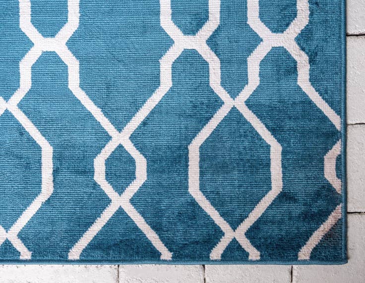 Detail image of 2' 2 x 8' Easy-Clean Haven Indoor / Outdoor Runner Rug