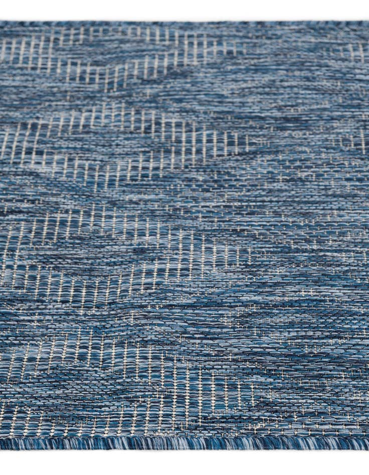Detail image of 2' x 3' 7 Easy-Clean Modern Indoor / Outdoor Runner Rug