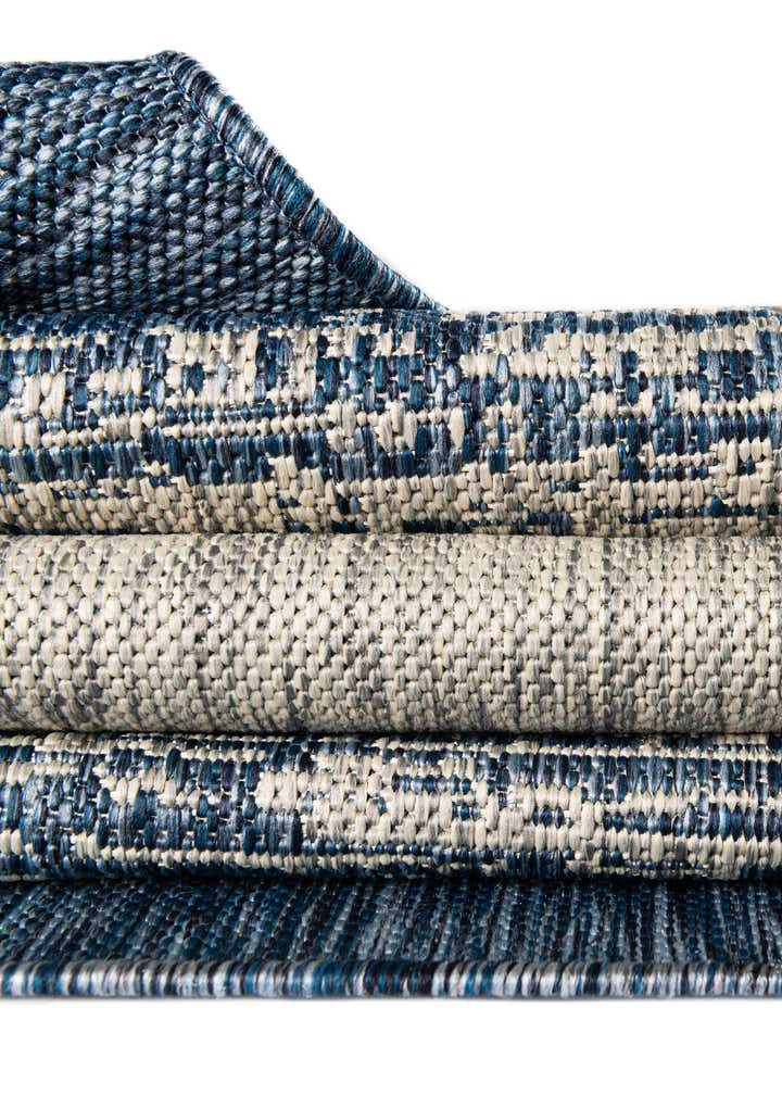 2' x 6' Easy-Clean Modern Indoor / Outdoor Runner Rug