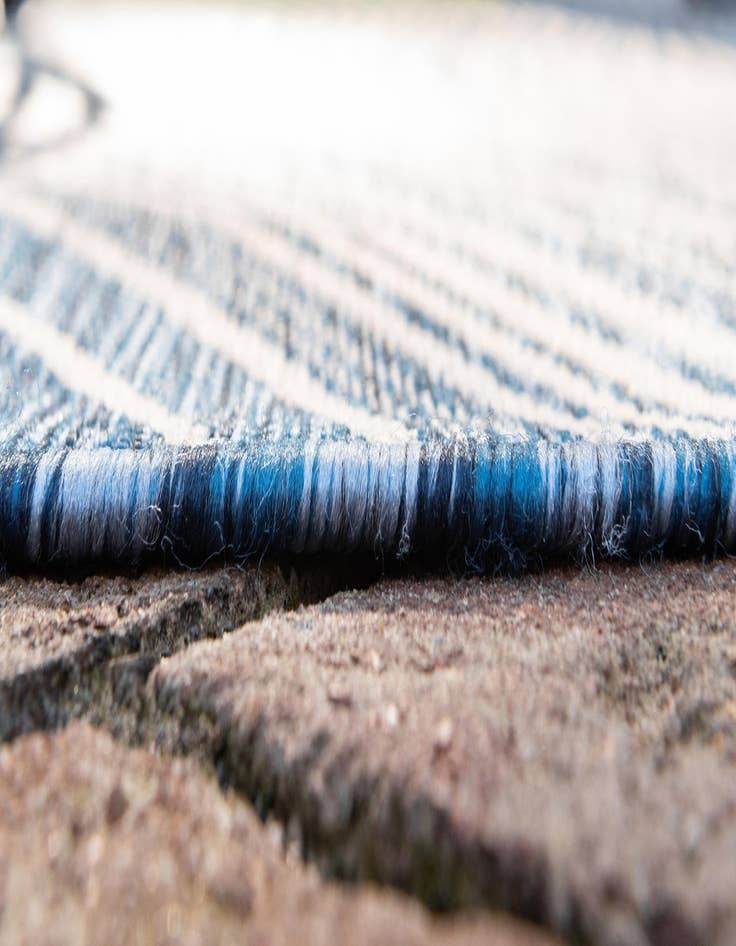 Detail image of 2' x 6'  Washable Modern Indoor / Outdoor Runner Rug