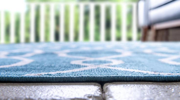 Detail image of 2' 2 x 8' Easy-Clean Oasis Indoor / Outdoor Runner Rug