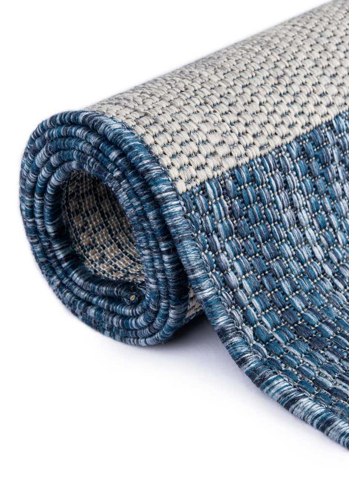 2' 7 x 10' Easy-Clean Striped Indoor / Outdoor Runner Rug