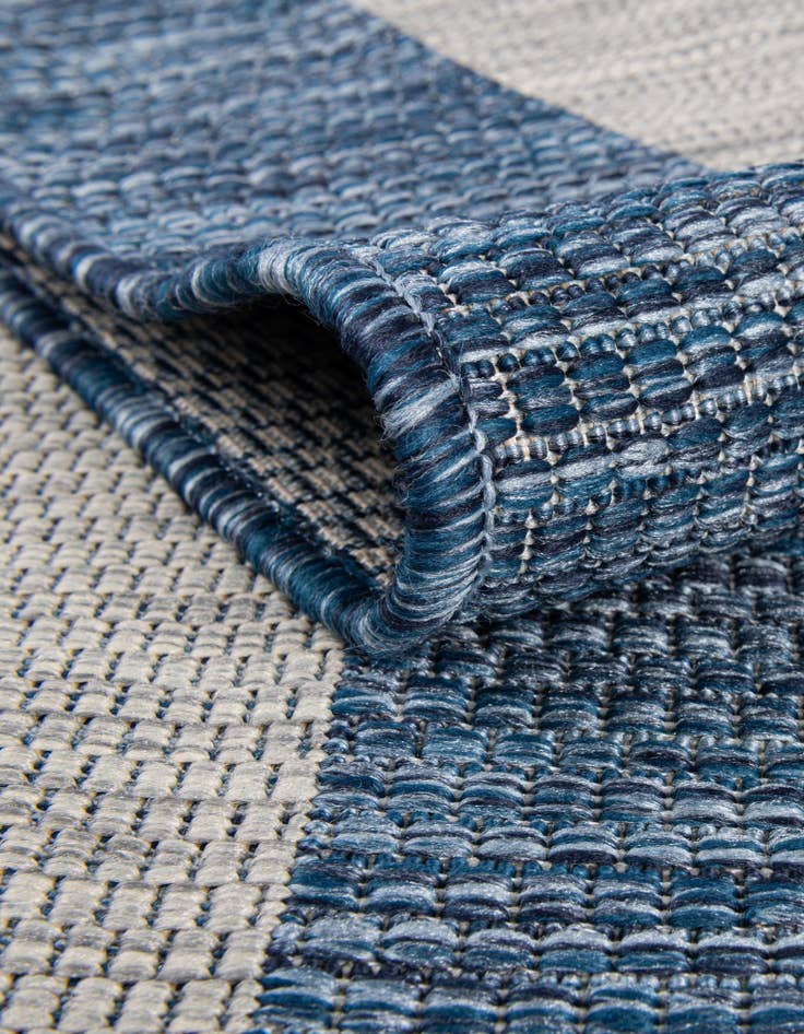 Detail image of 2' 7 x 10' Easy-Clean Striped Indoor / Outdoor Runner Rug