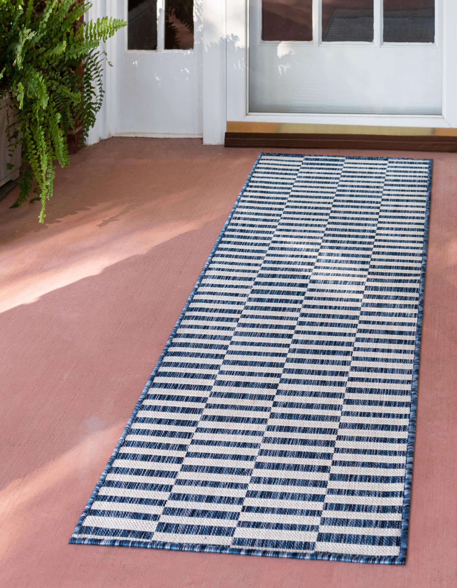 Detail image of 2' 7 x 10' Striped Indoor / Outdoor Runner Rug