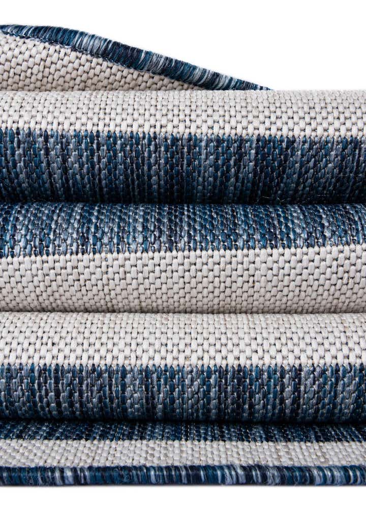 2' x 6' Easy-Clean Striped Indoor / Outdoor Runner Rug