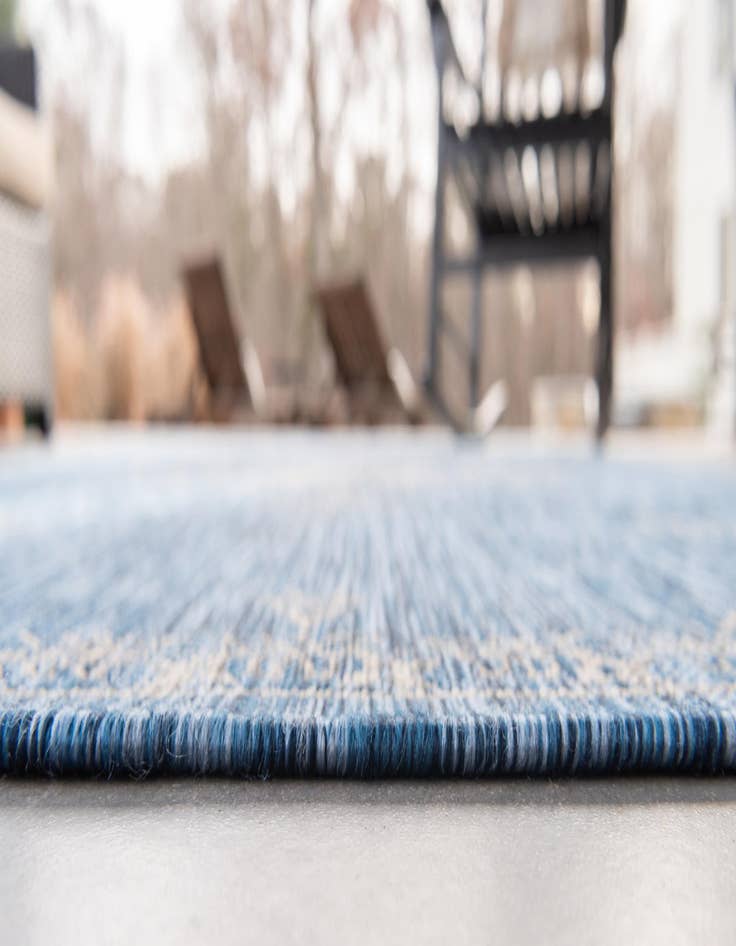 Detail image of 2' x 6'  Washable Traditional Indoor / Outdoor Runner Rug