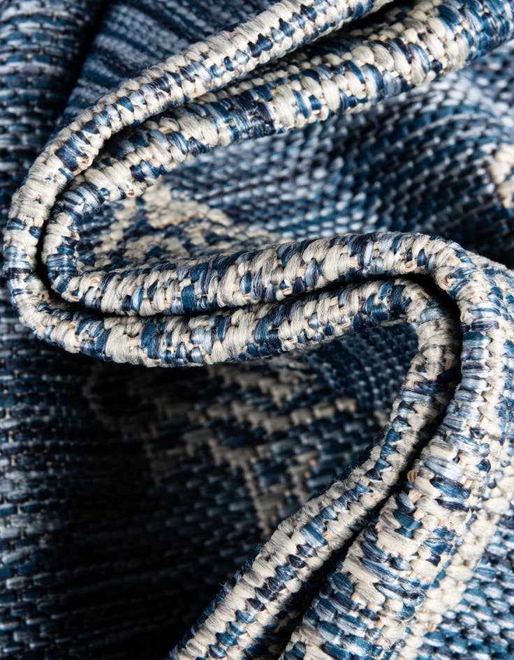 Detail image of 2' x 6'  Washable Traditional Indoor / Outdoor Runner Rug