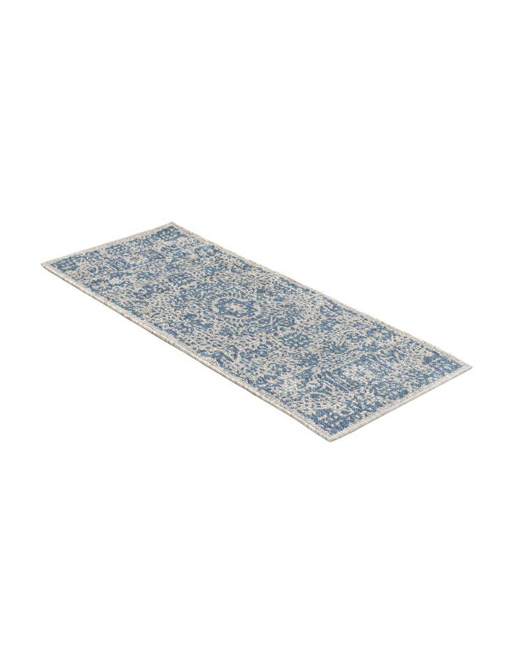 Detail image of 2' x 5' Easy-Clean Traditional Indoor / Outdoor Runner Rug