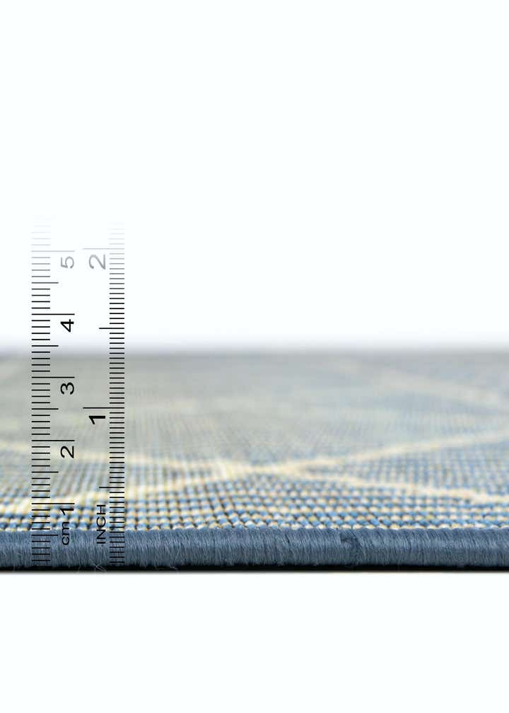 2' x 6' Easy-Clean Trellis Indoor / Outdoor Runner Rug