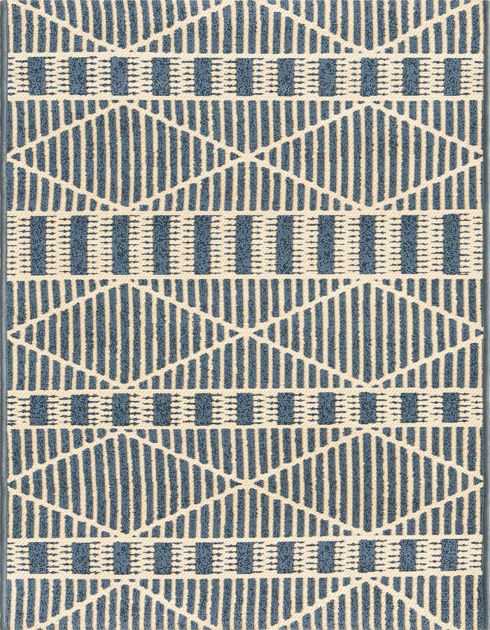 Detail image of 2' x 6' Easy-Clean Trellis Indoor / Outdoor Runner Rug
