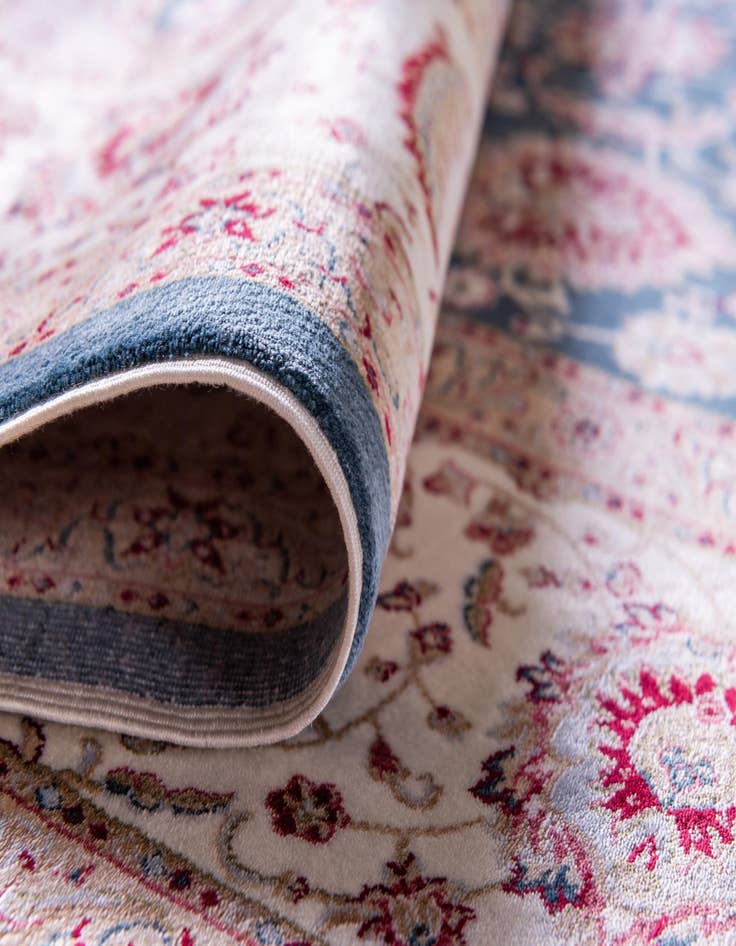 Detail image of 2' 7 x 9' 10 Qom Bamboo Silk Runner Rug