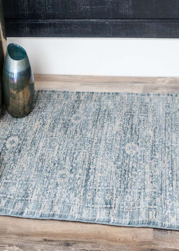 2' 7 x 6' Restoration Runner Rug