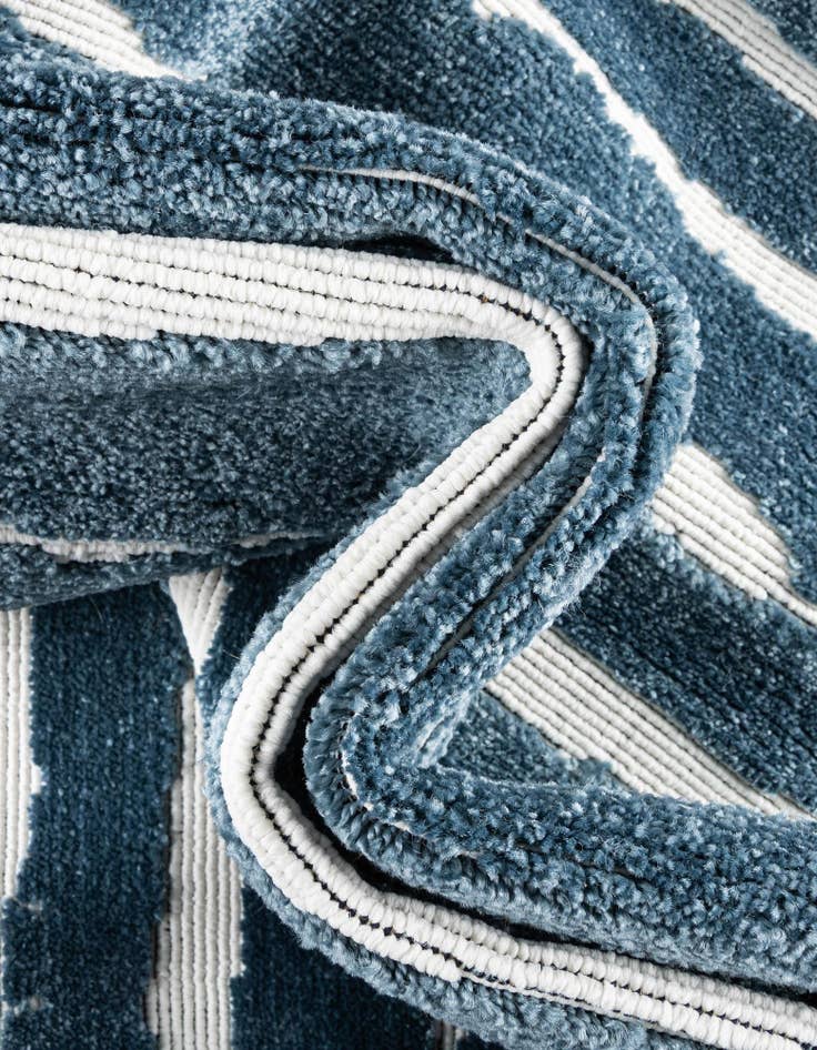 Detail image of 2' x 8'  Washable Sabrina Soto Ola Indoor / Outdoor Runner Rug