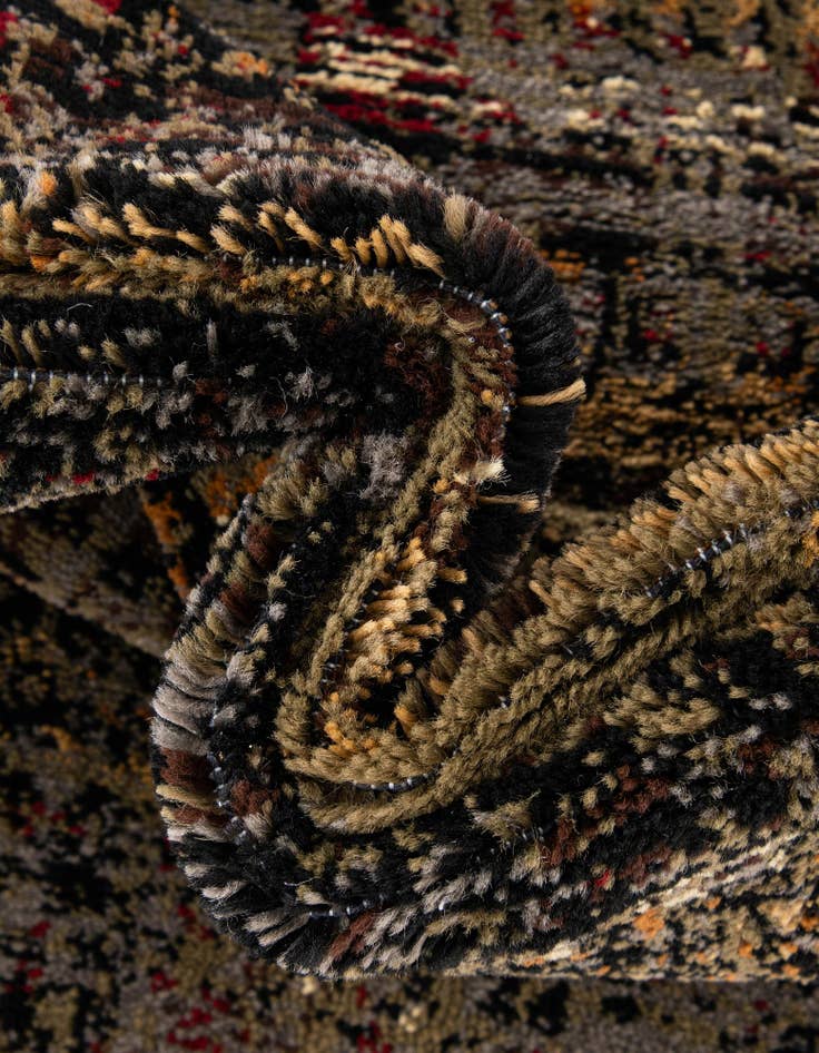 Detail image of 2' x 9' Saturn Runner Rug