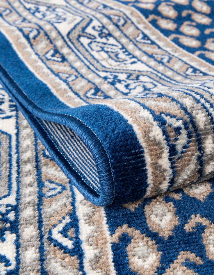 Detail image of 2' 9 x 9' 10 SoHo Runner Rug