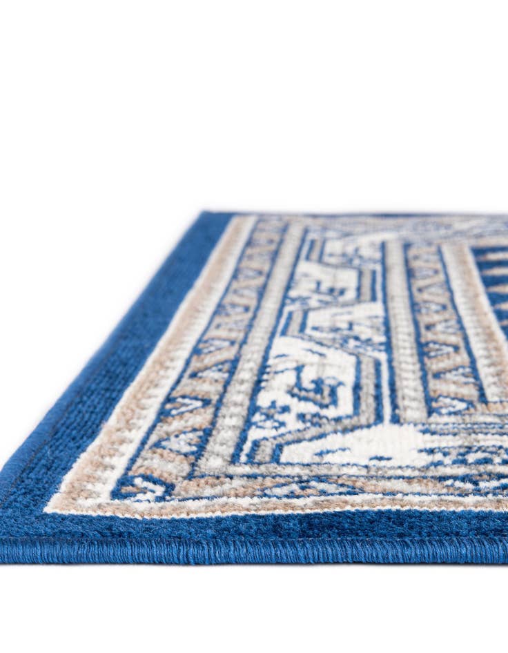 Detail image of 2' 9 x 9' 10 SoHo Runner Rug