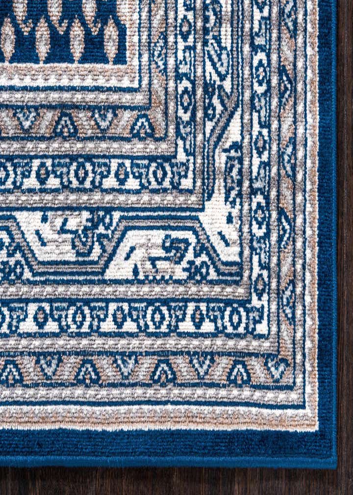 2' 9 x 9' 10 SoHo Runner Rug